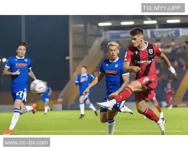 法甲精彩回顾巴黎与摩纳哥双双获胜展现强劲实力 法甲精彩回顾巴黎与摩纳哥双双获胜展现强劲实力