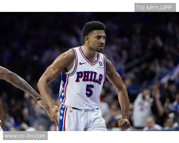 格莱姆斯重返76人签约一年870万资质报价引发关注