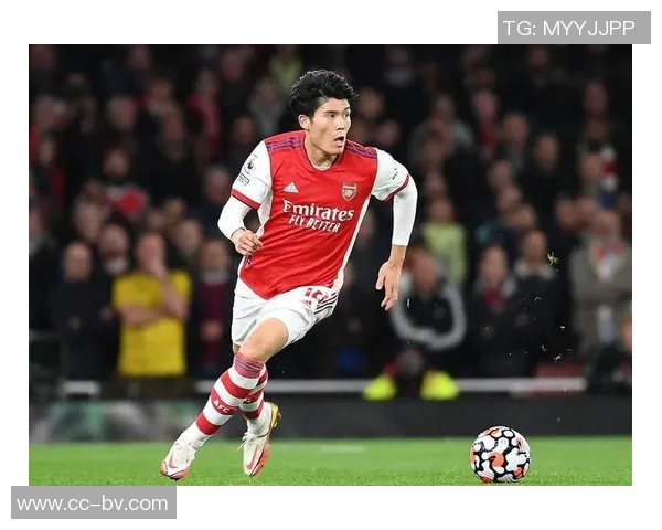 富安健洋与阿贾克斯达成协议将租借至赛季结束下周二进行体检