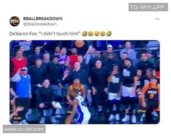 福克斯表现不佳8投4中仅得12分2篮板7助攻罚球命中率低失误频繁 福克斯表现不佳8投4中仅得12分2篮板7助攻罚球命中率低失误频繁